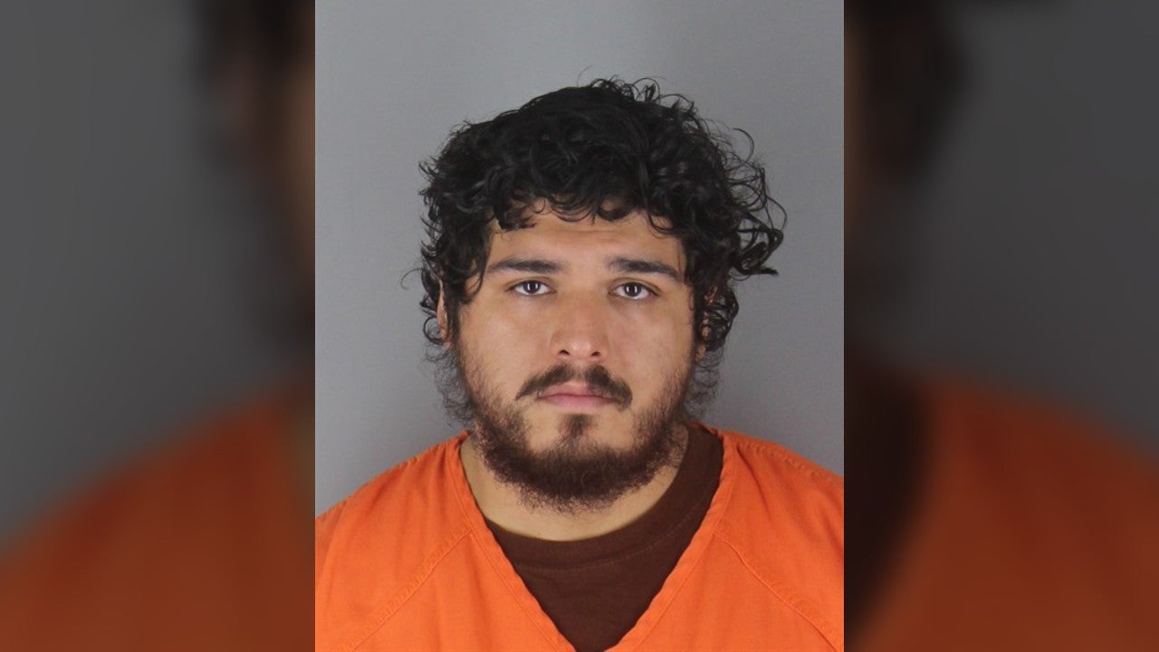 Charges: Bloomington man stabbed roommate while he was asleep, severely injuring him — Cloquet Real Estate news